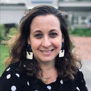 Meet your Posher, Jennifer